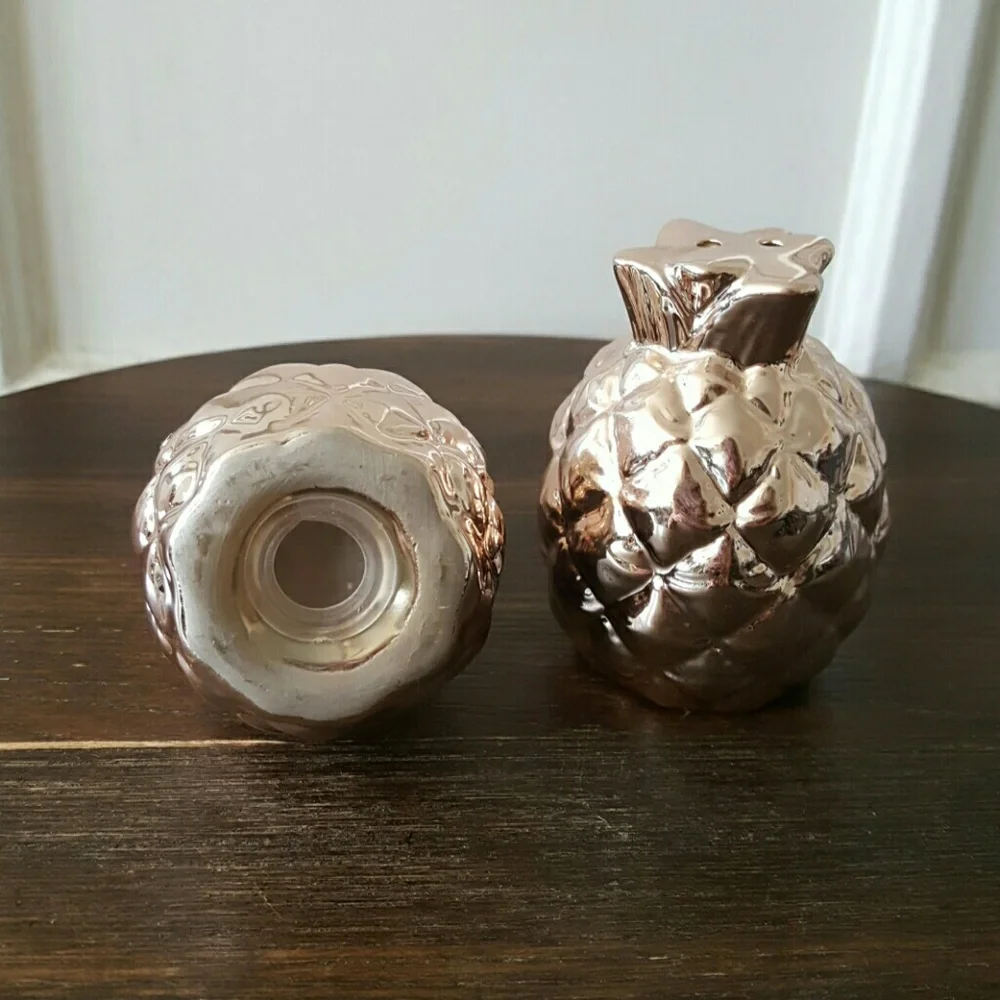 Modcloth Rose Gold Ceramic Pineapple Salt & Pepper Shaker